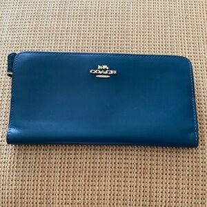 COACH Slim Accordion Zip Wallet #73738 Blue